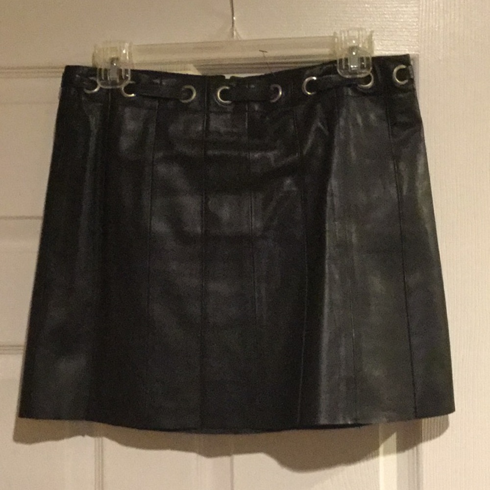 Black pleated leather mini skirt